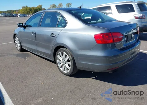 2014 Volkswagen Jetta 1.8T Se from USA, damaged, VIN 3VWD17AJ0EM246966